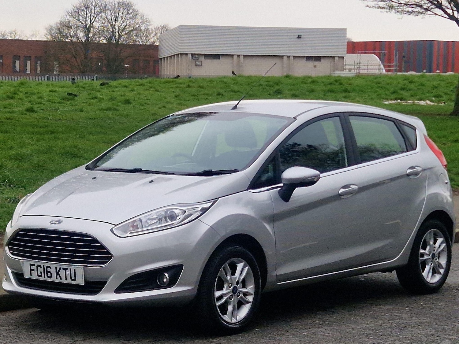 Used Ford Fiesta 2016 for sale - 78215747: Photo 2