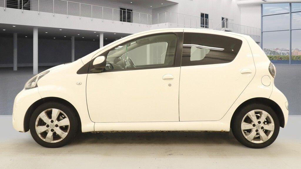 Used Toyota AYGO 2012 for sale - 77710579: Photo 2