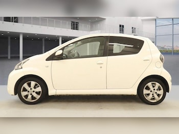 Used Toyota AYGO 2012 for sale - 77710579: Photo