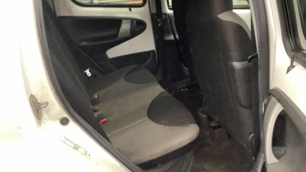 Used Toyota AYGO 2012 for sale - 77710579: Photo 8