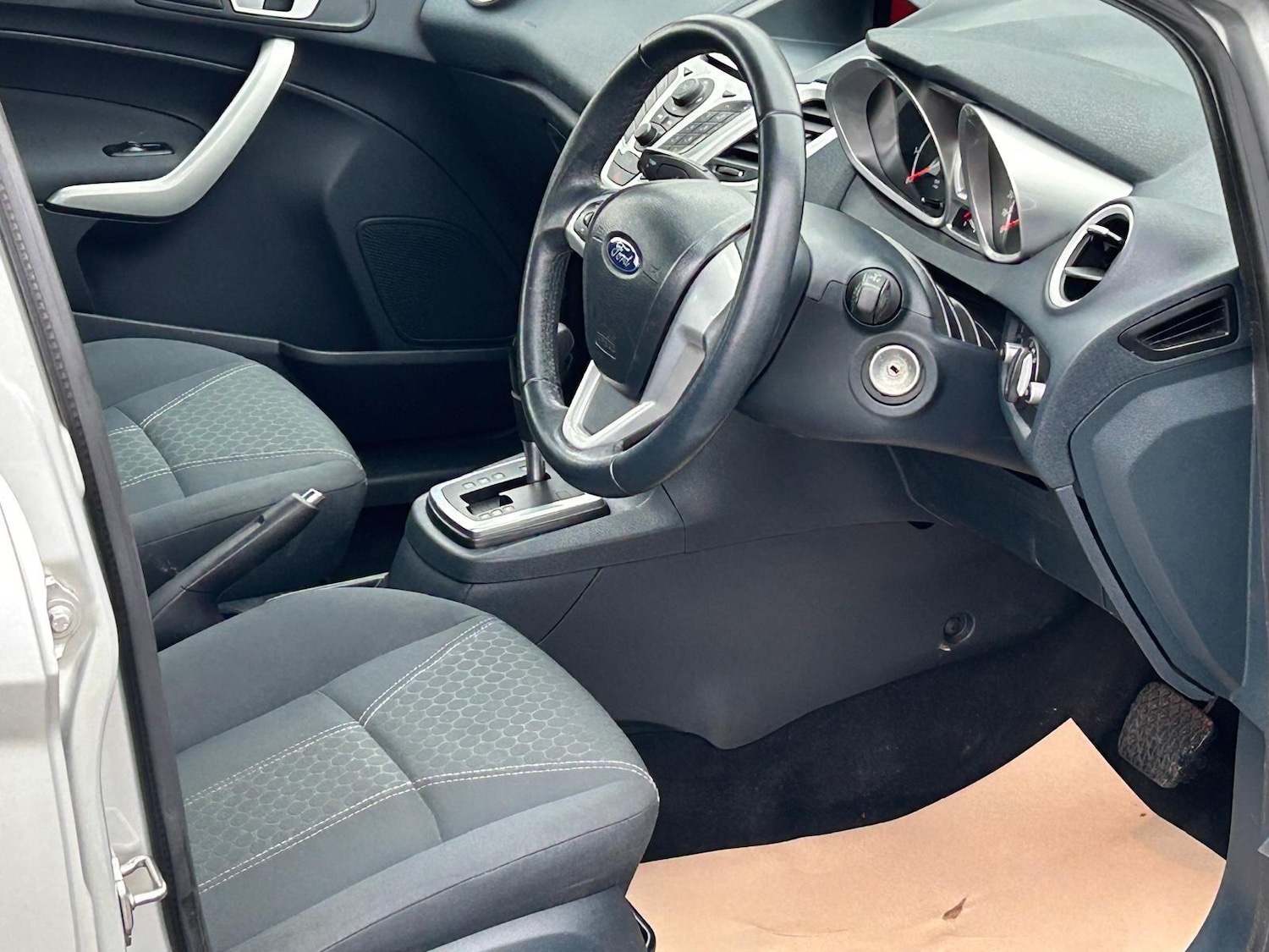 Used Ford Fiesta 2011 for sale - 78215741: Photo 13