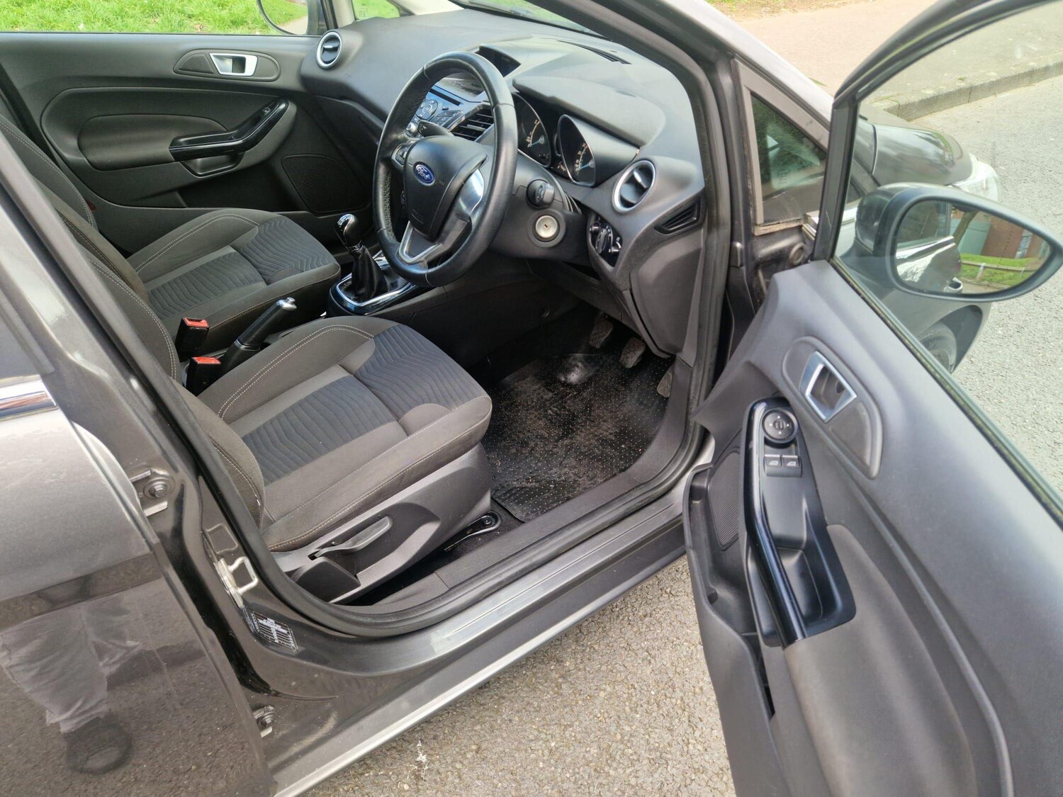 Used Ford Fiesta 2015 for sale - 78215753: Photo 28