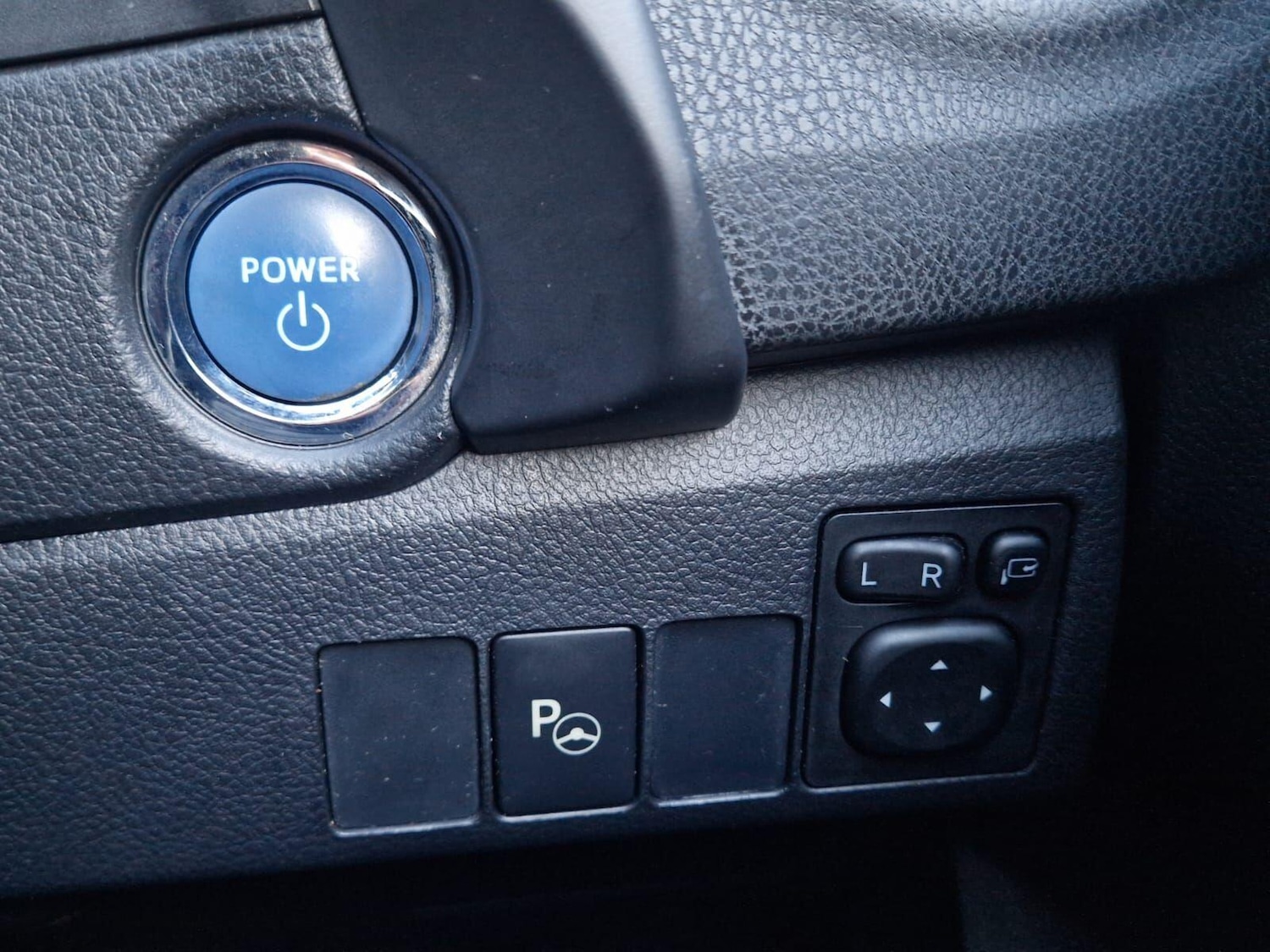 Used Toyota Auris 2015 for sale - 77238340: Photo 24