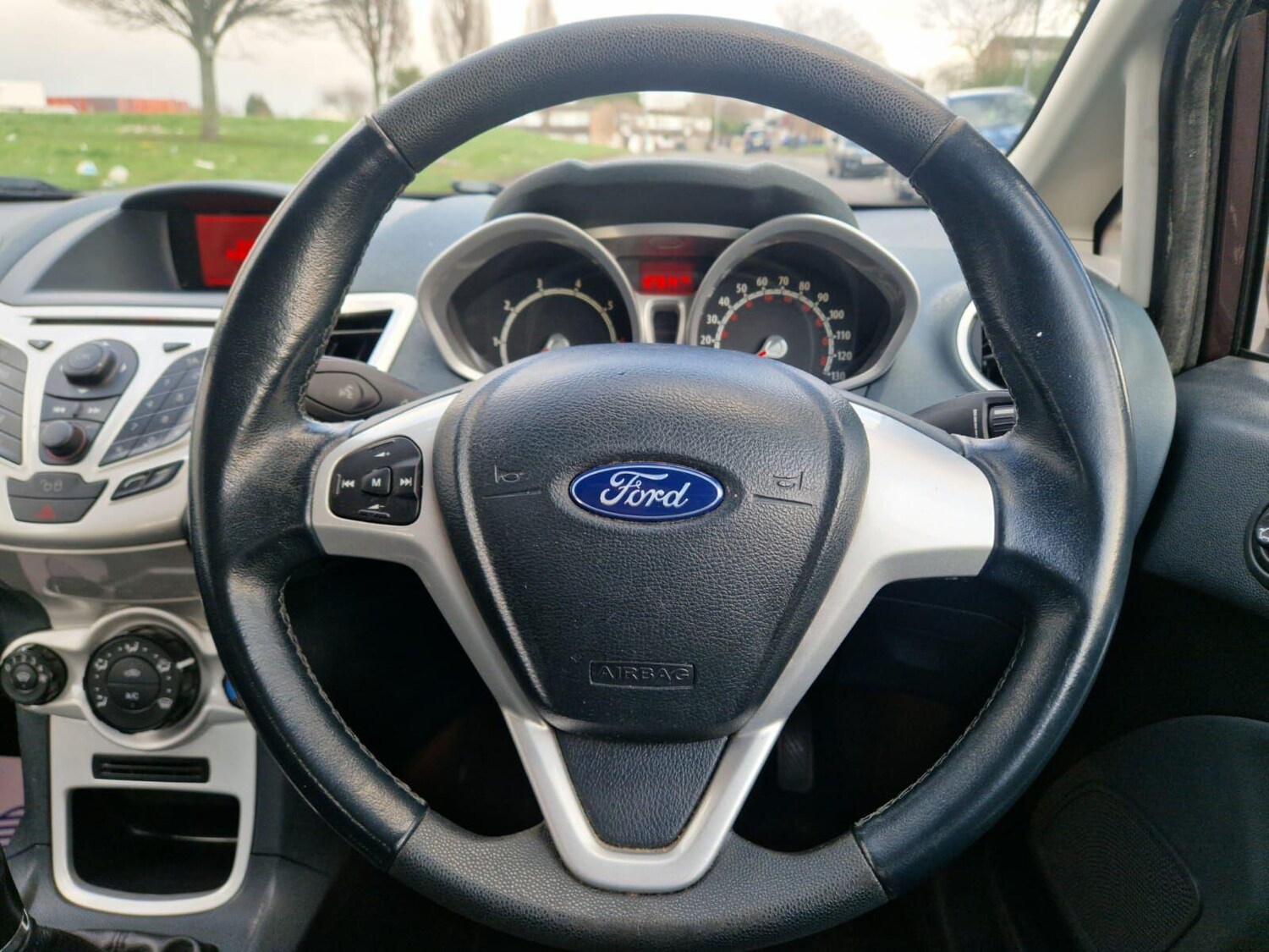 Used Ford Fiesta 2010 for sale - 78215752: Photo 16