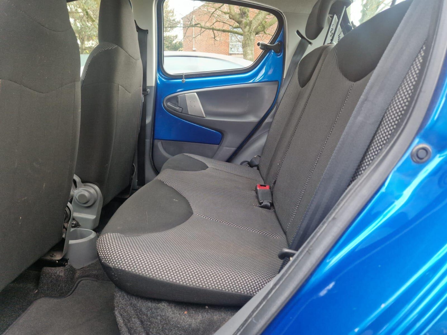 Used Toyota AYGO 2010 for sale - 77202823: Photo 25