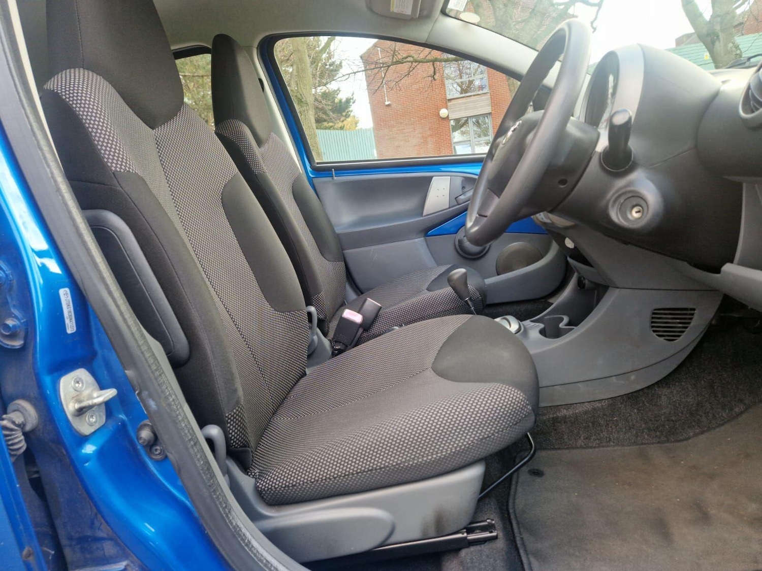 Used Toyota AYGO 2010 for sale - 77202823: Photo 26