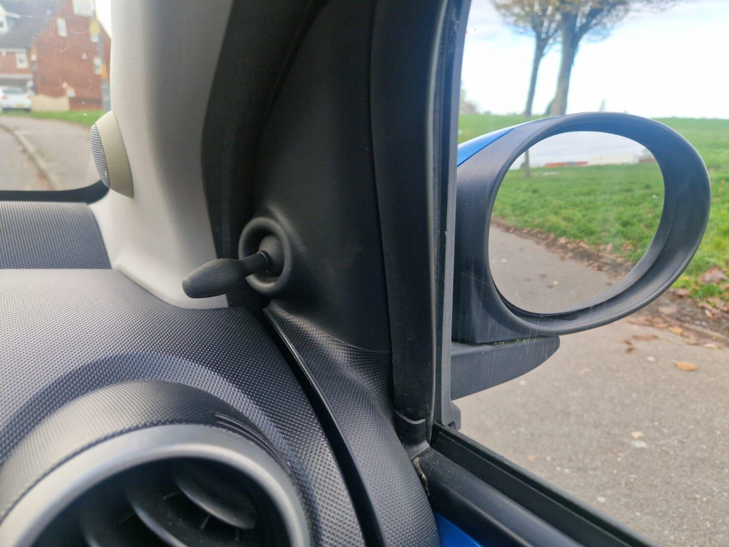 Used Toyota AYGO 2010 for sale - 77202823: Photo 28