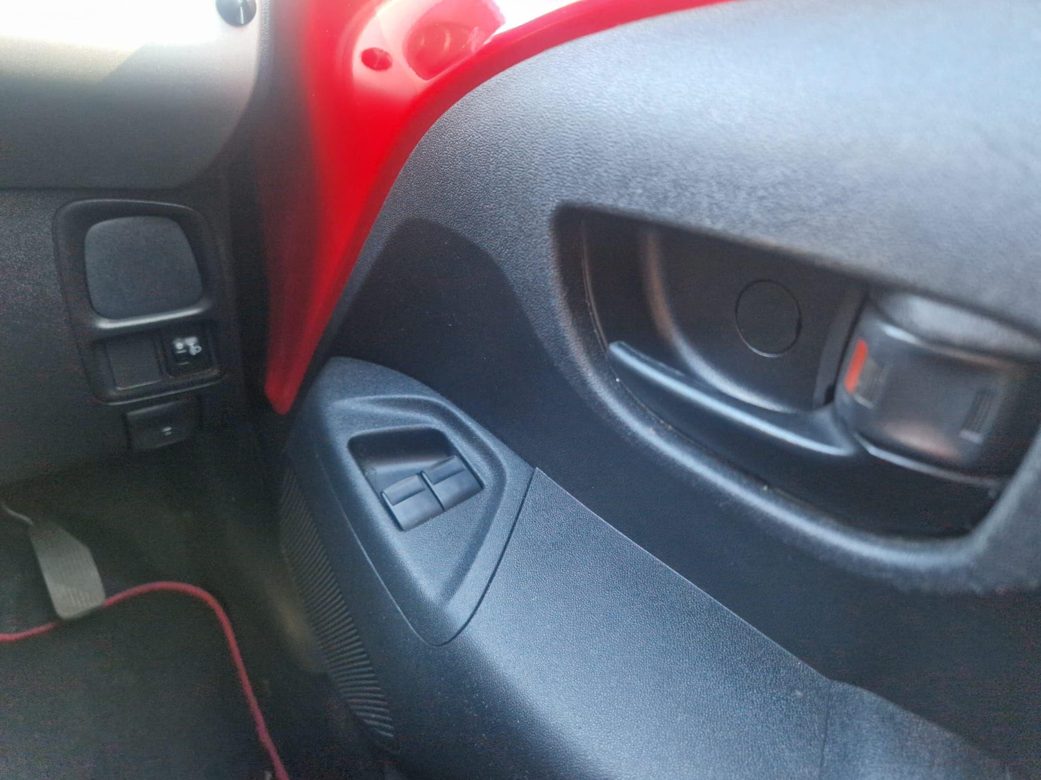 Used Peugeot 108 2015 for sale - 77926102: Photo 27