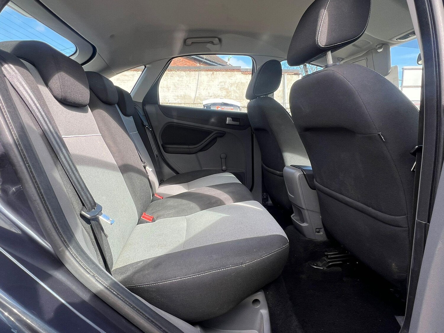 Used Ford Focus 2010 for sale - 78215767: Photo 15