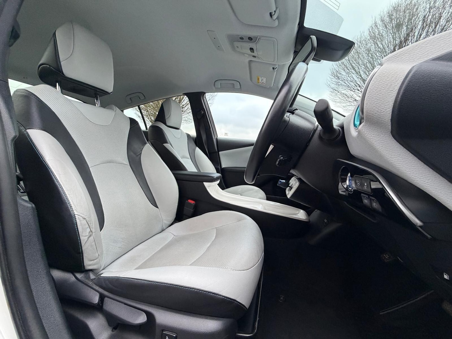 Used Toyota Prius 2017 for sale - 77376770: Photo 17