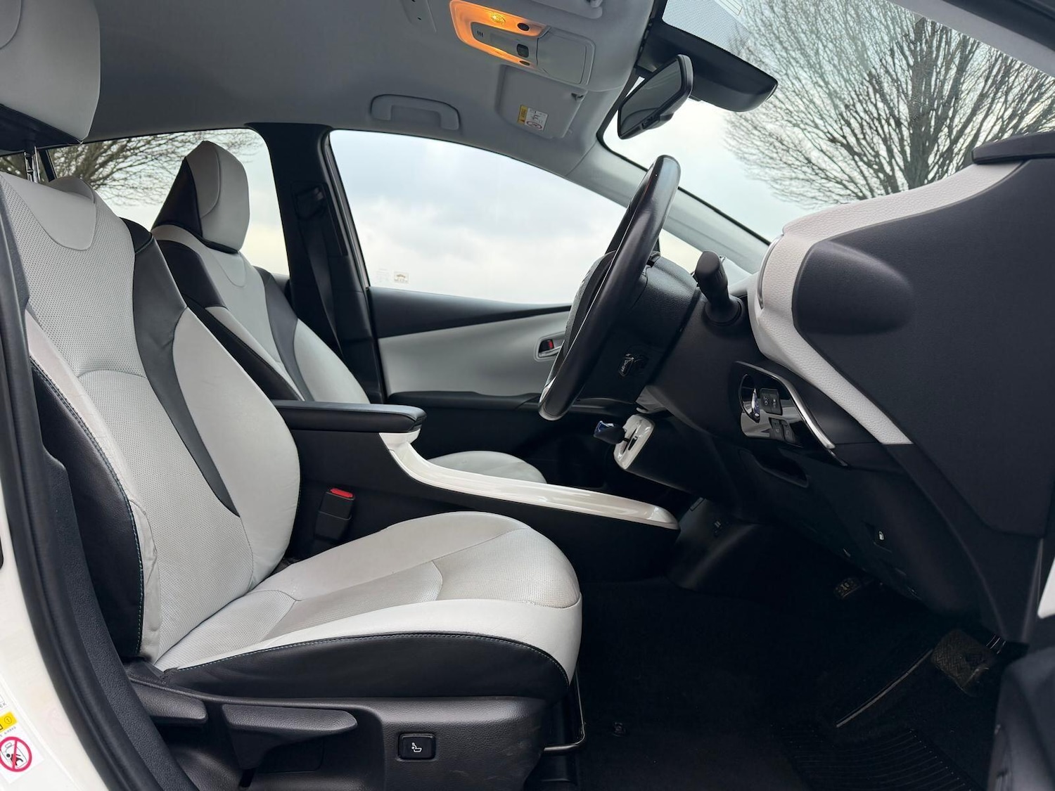 Used Toyota Prius 2017 for sale - 77376770: Photo 18