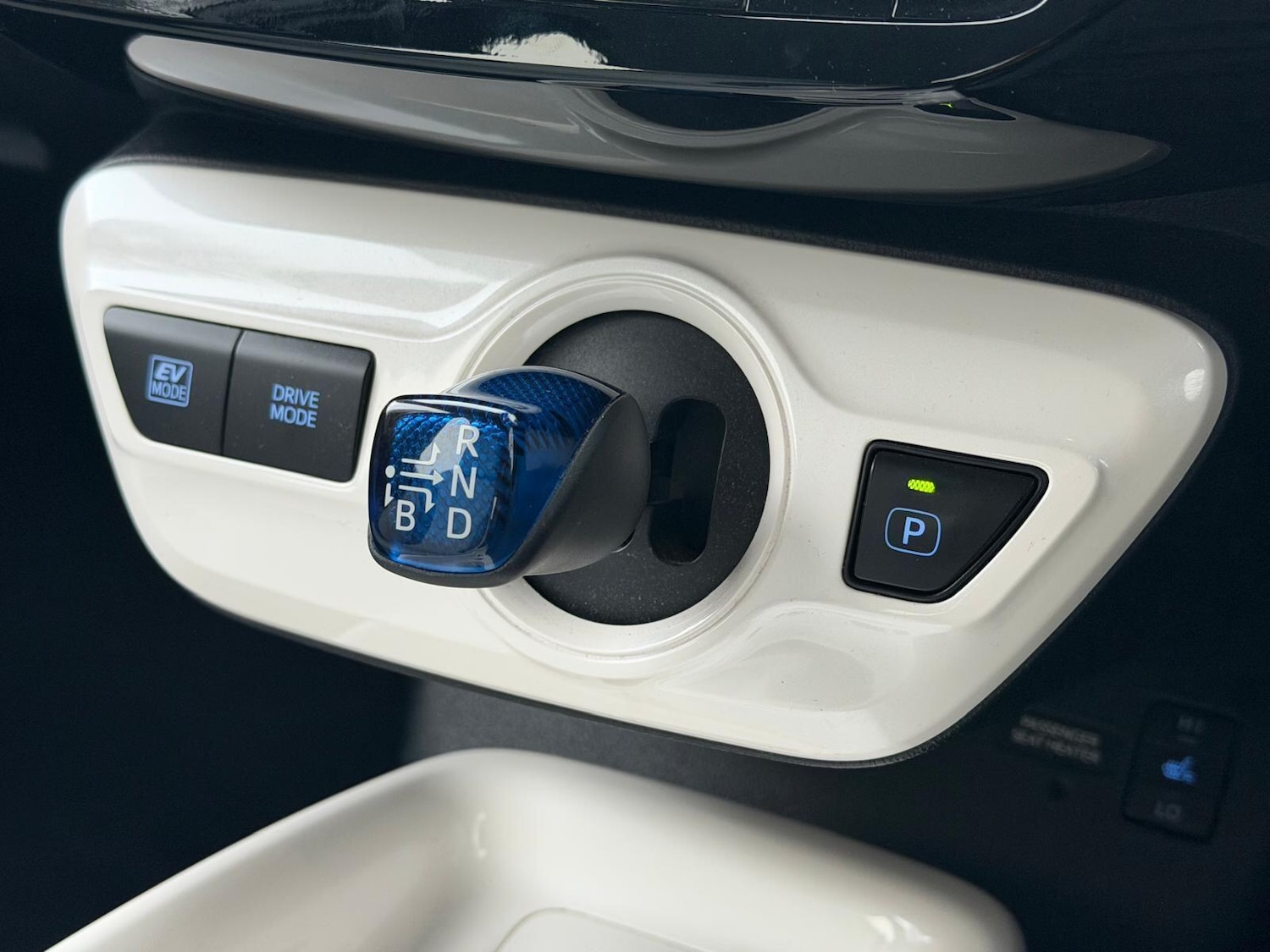 Used Toyota Prius 2017 for sale - 77376770: Photo 40