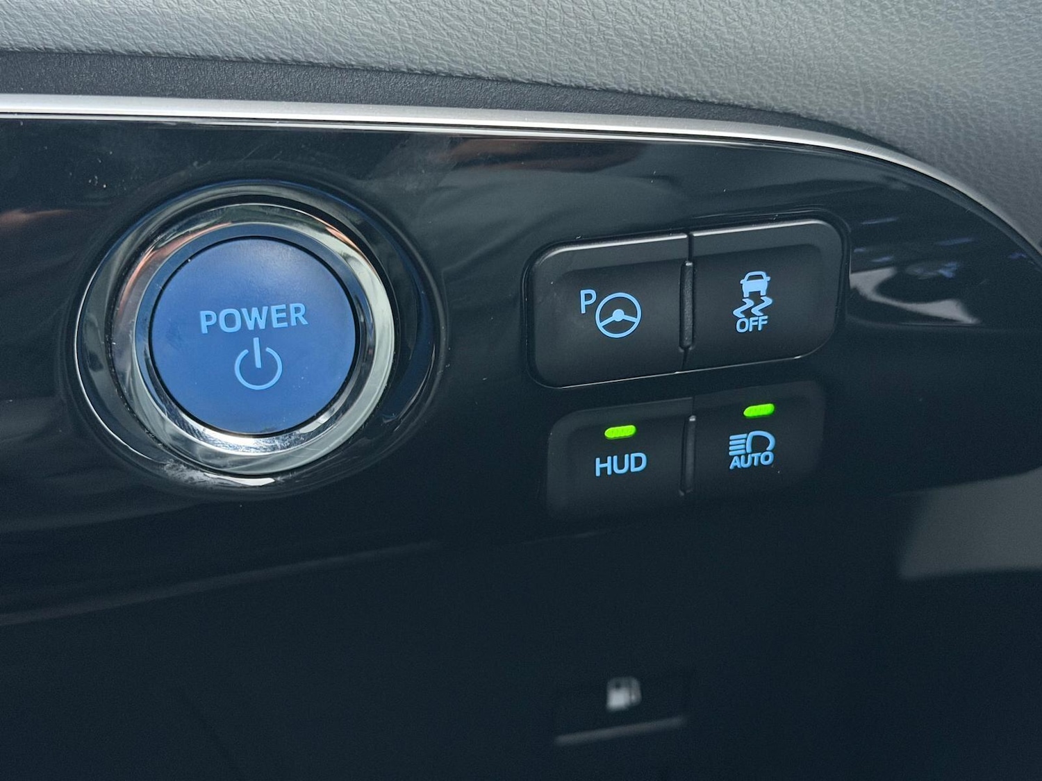 Used Toyota Prius 2017 for sale - 77376770: Photo 48