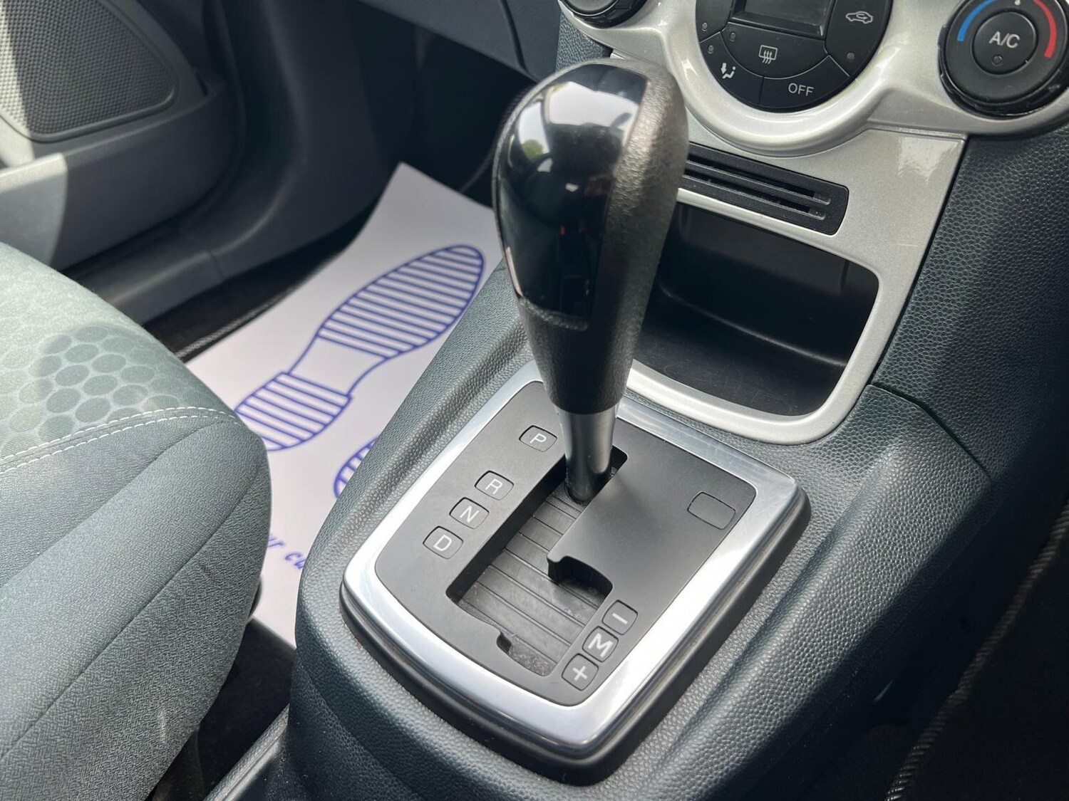 Used Ford Fiesta 2010 for sale - 78215755: Photo 32