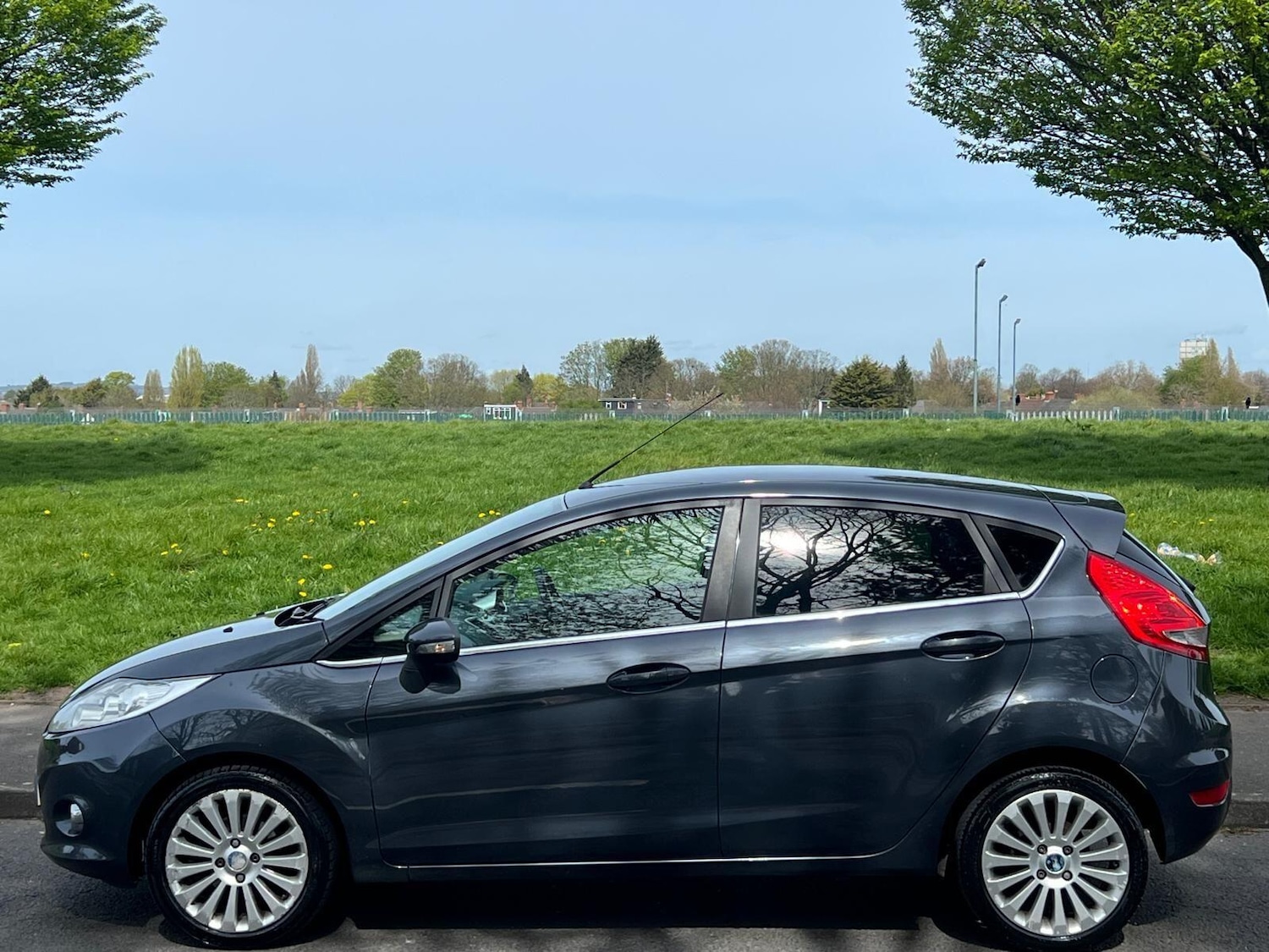 Used Ford Fiesta 2010 for sale - 78215755: Photo 4