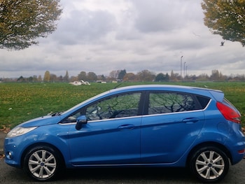 Used Ford Fiesta 2011 for sale - 77203797: Photo
