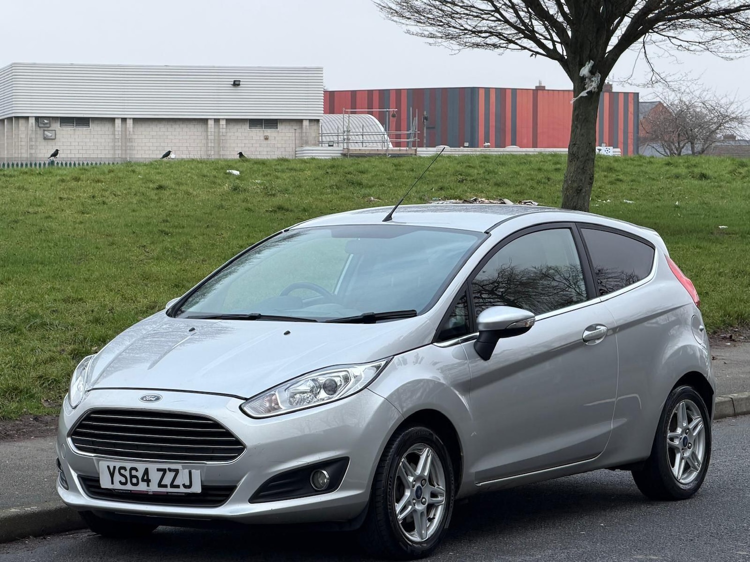 Used Ford Fiesta 2015 for sale - 78215751: Photo 2