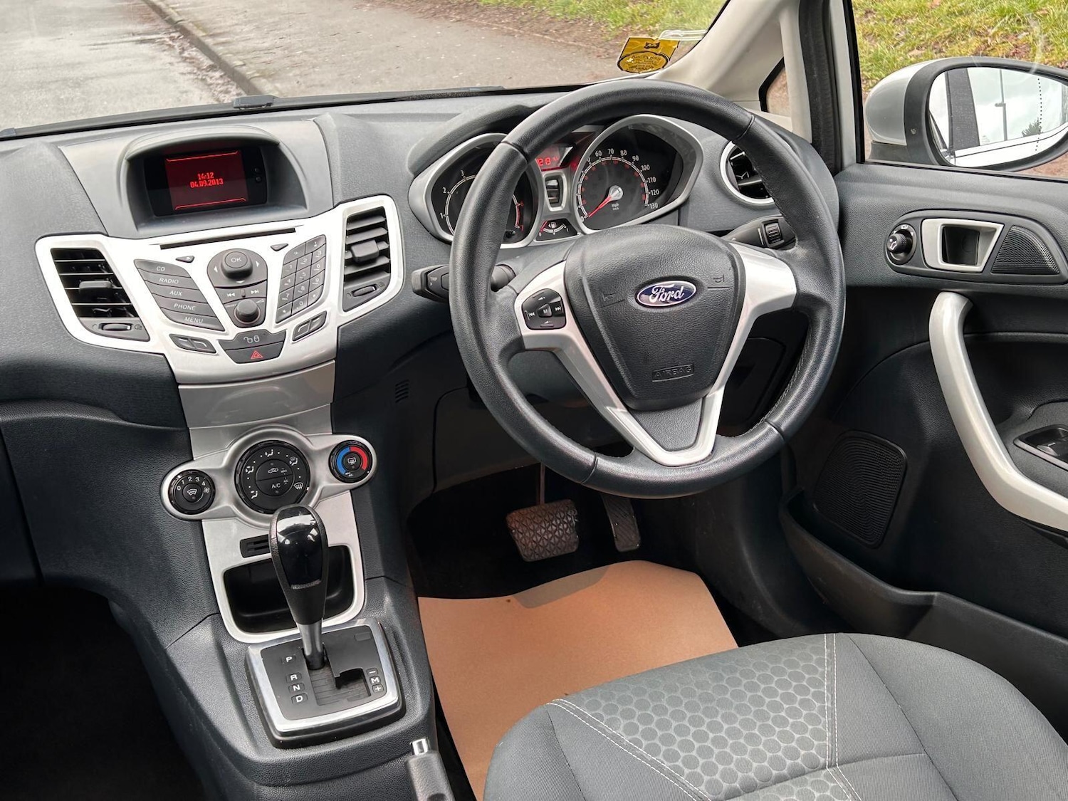 Used Ford Fiesta 2011 for sale - 77279822: Photo 24