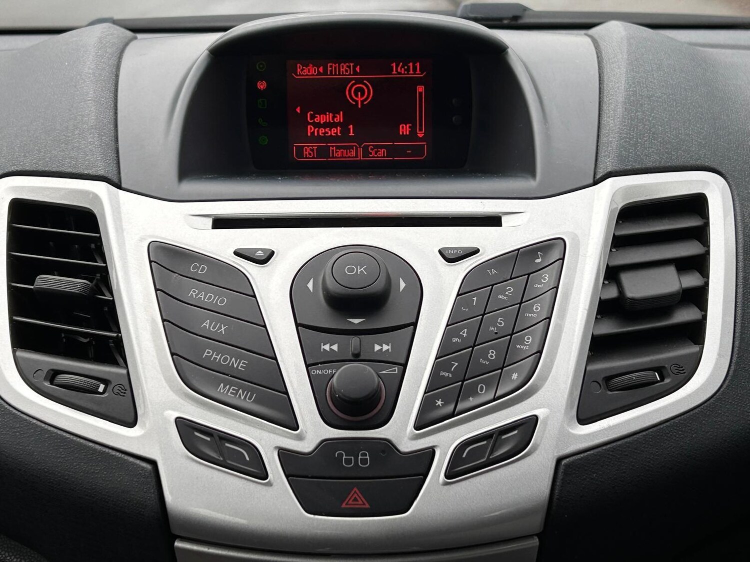 Used Ford Fiesta 2011 for sale - 77279822: Photo 27