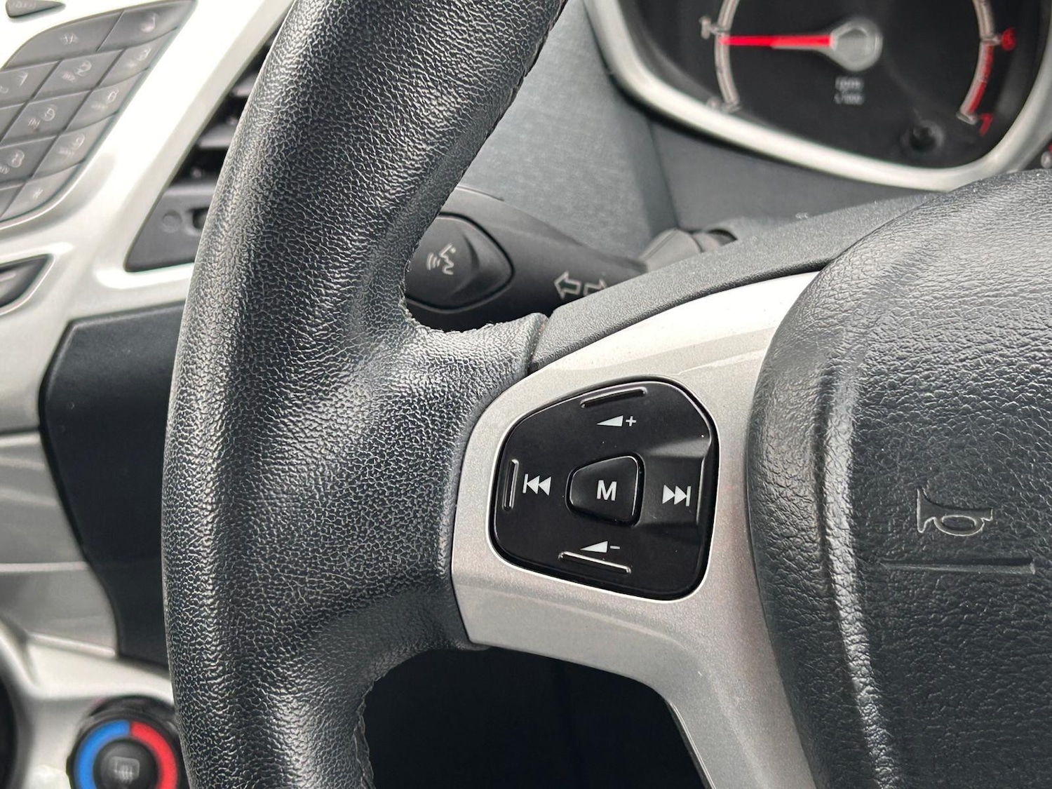 Used Ford Fiesta 2011 for sale - 77279822: Photo 34