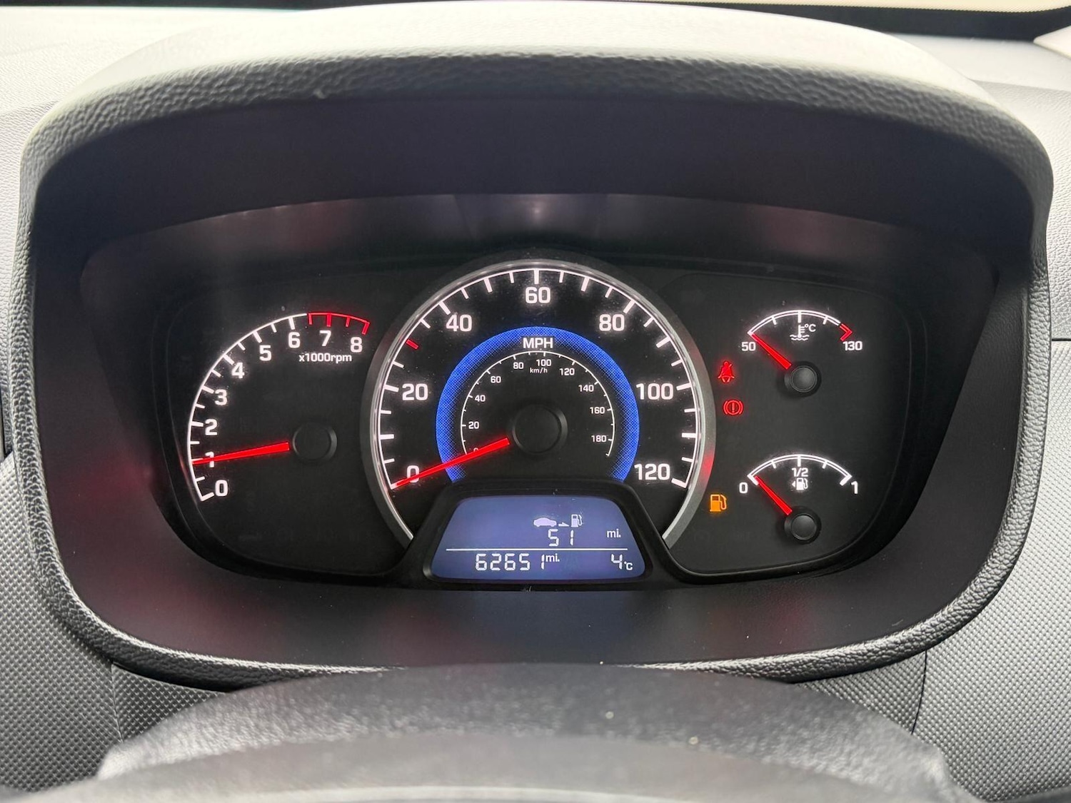 Used Hyundai i10 2017 for sale - 77330839: Photo 24