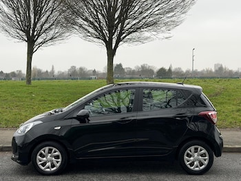 Used Hyundai i10 2017 for sale - 77330839: Photo