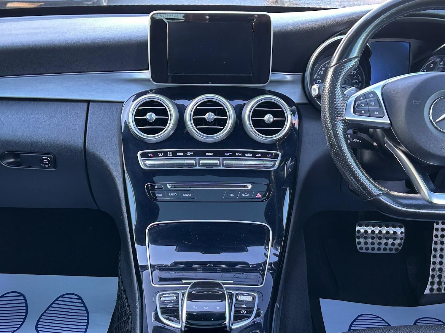 Used Mercedes-Benz C Class 2014 for sale - 77387191: Photo 24