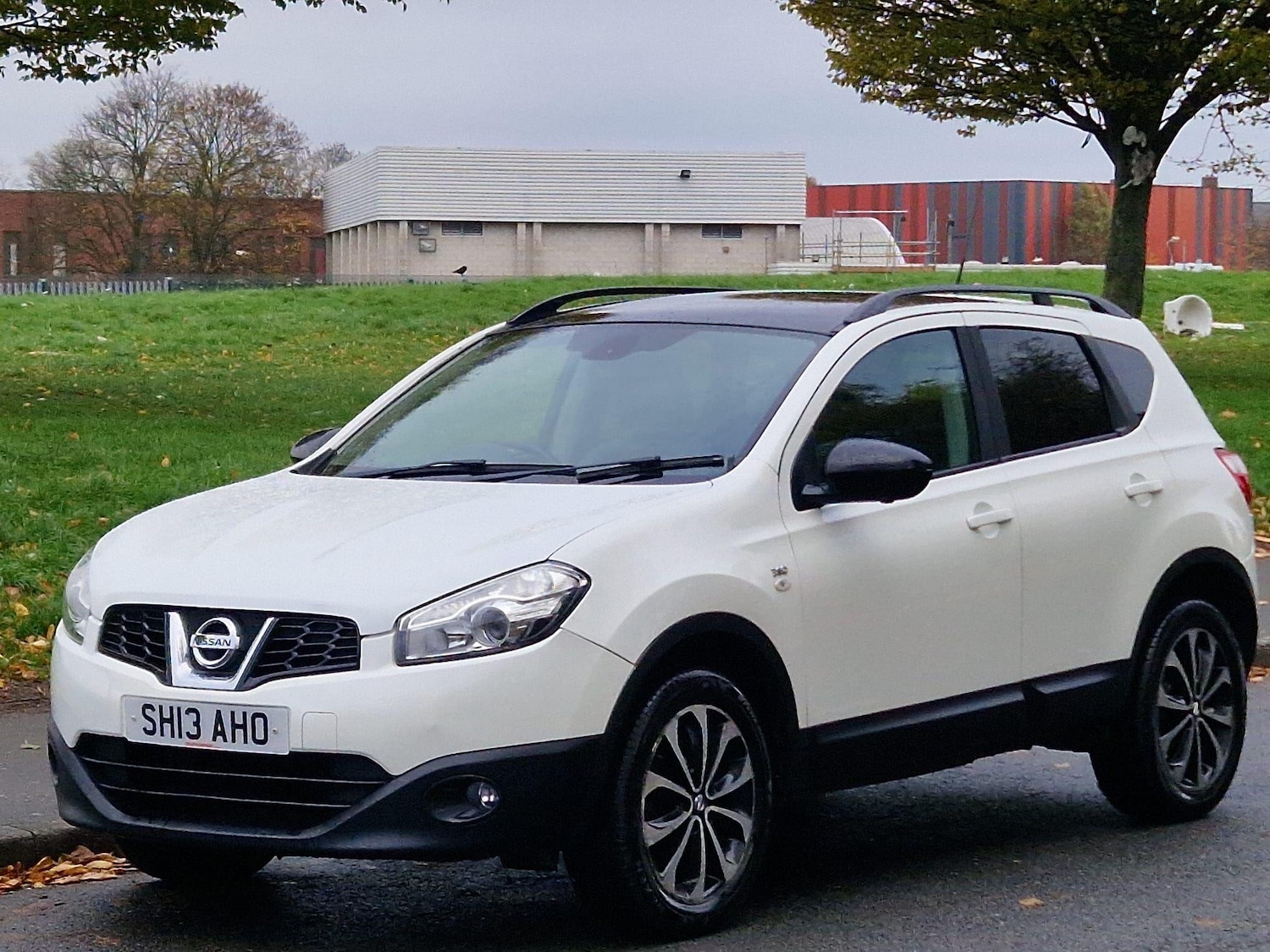 Used Nissan Qashqai 2013 for sale - 77242438: Photo 2