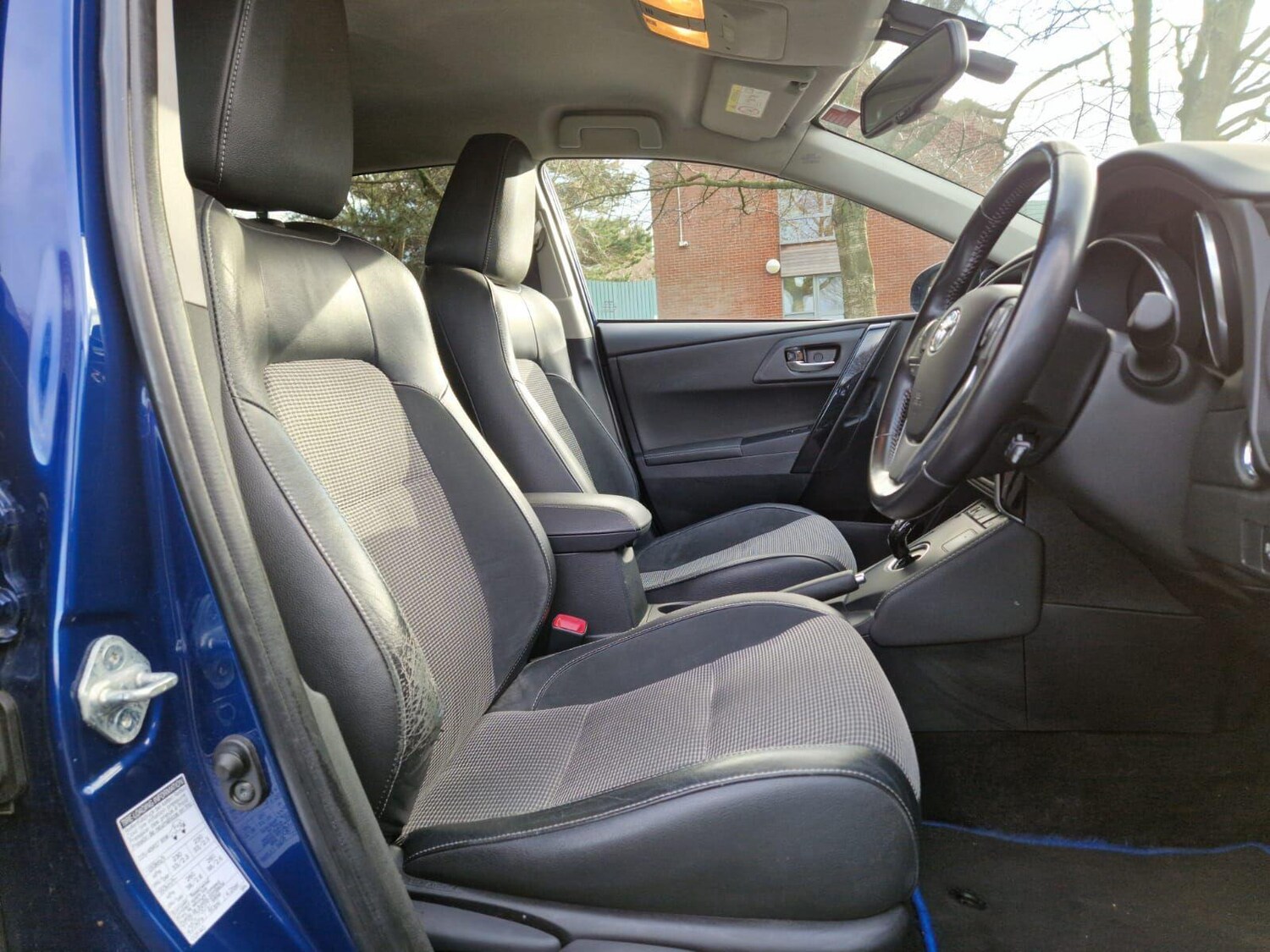 Used Toyota Auris 2016 for sale - 77202811: Photo 14