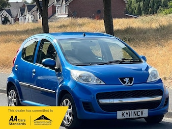 Used Peugeot 107 2011 for sale - 79303840: Photo
