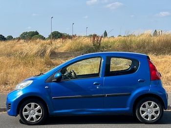 Used Peugeot 107 2011 for sale - 79303840: Photo