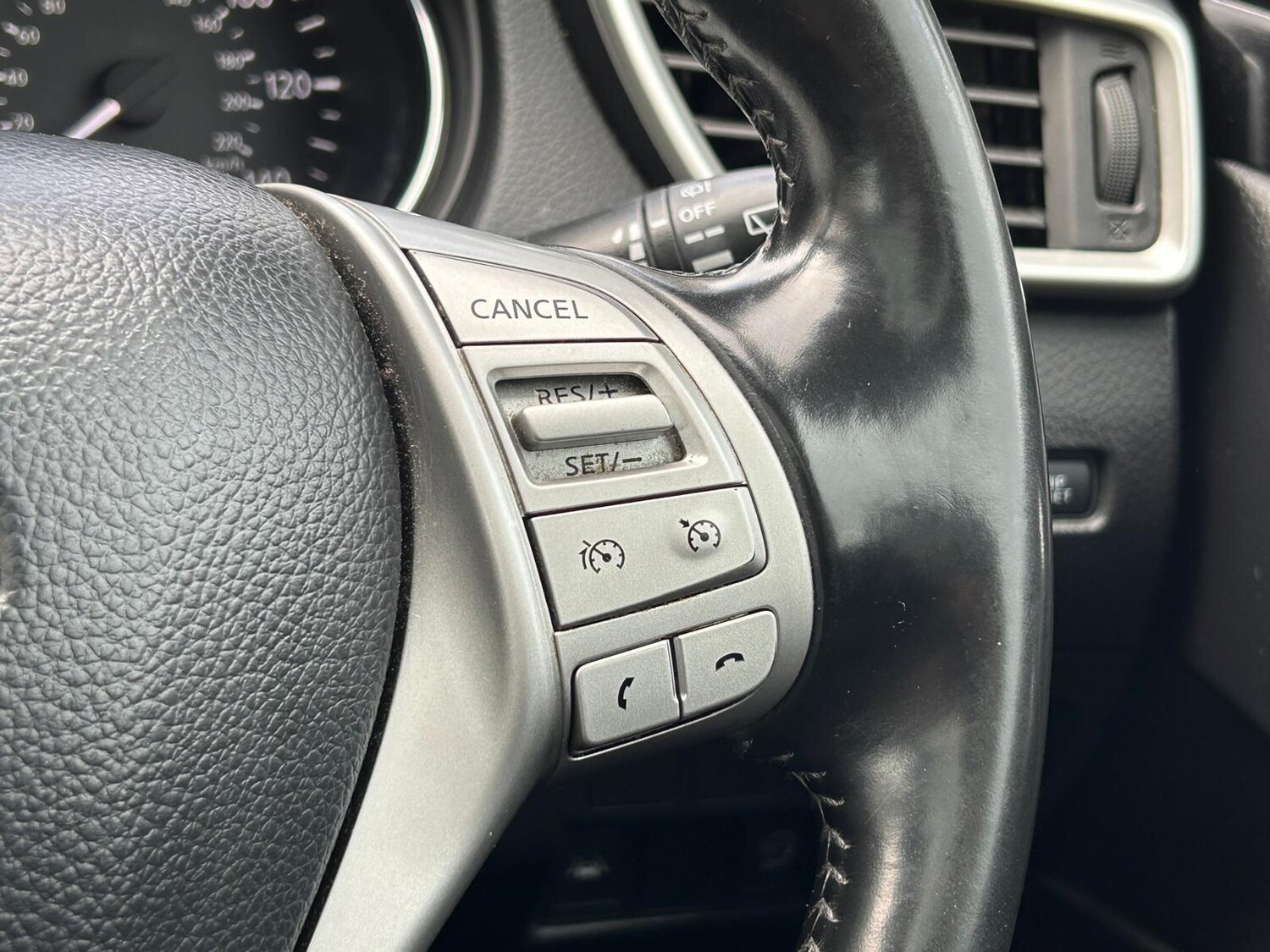 Used Nissan Qashqai 2014 for sale - 77203269: Photo 31