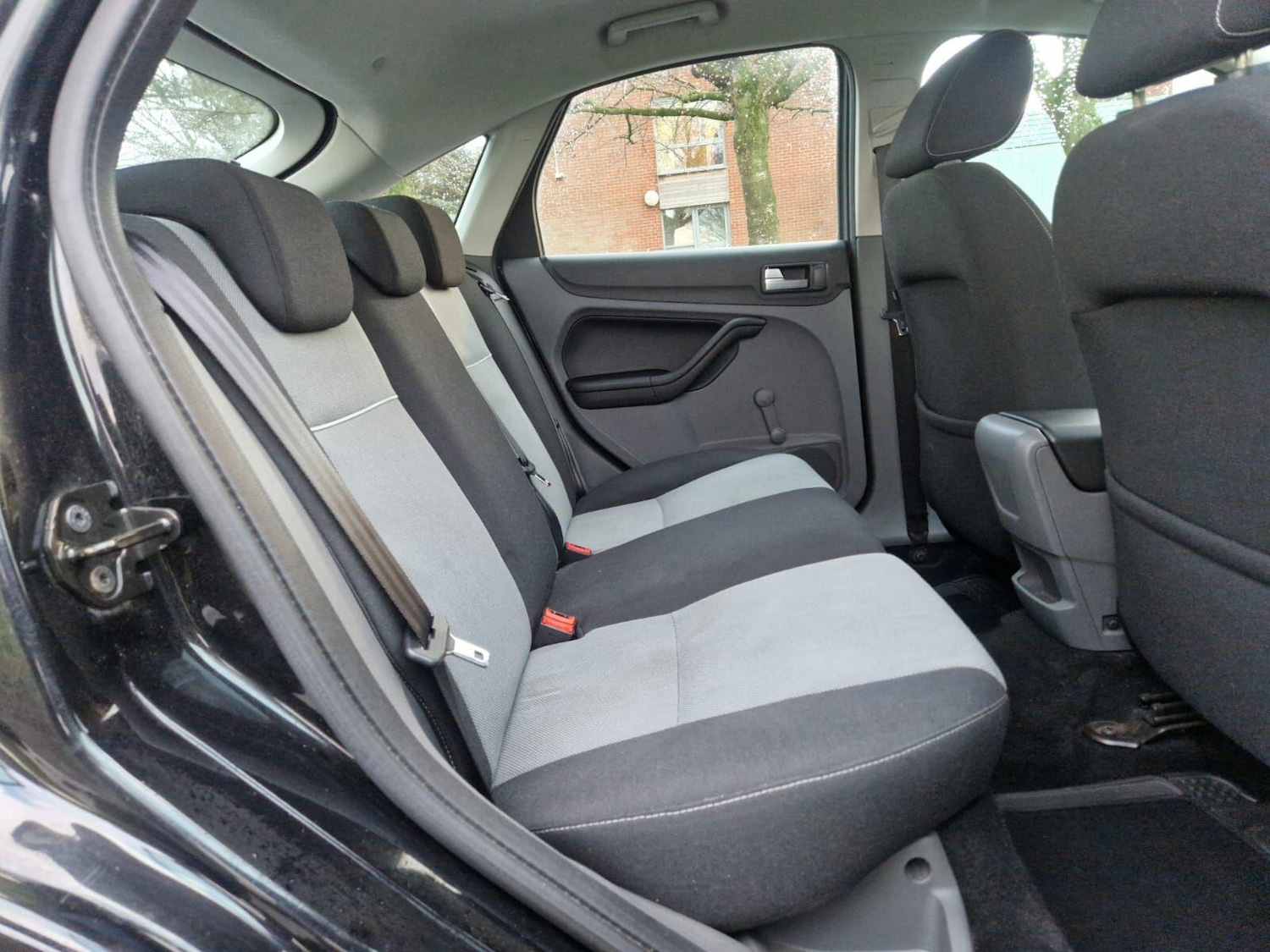 Used Ford Focus 2010 for sale - 77253675: Photo 17