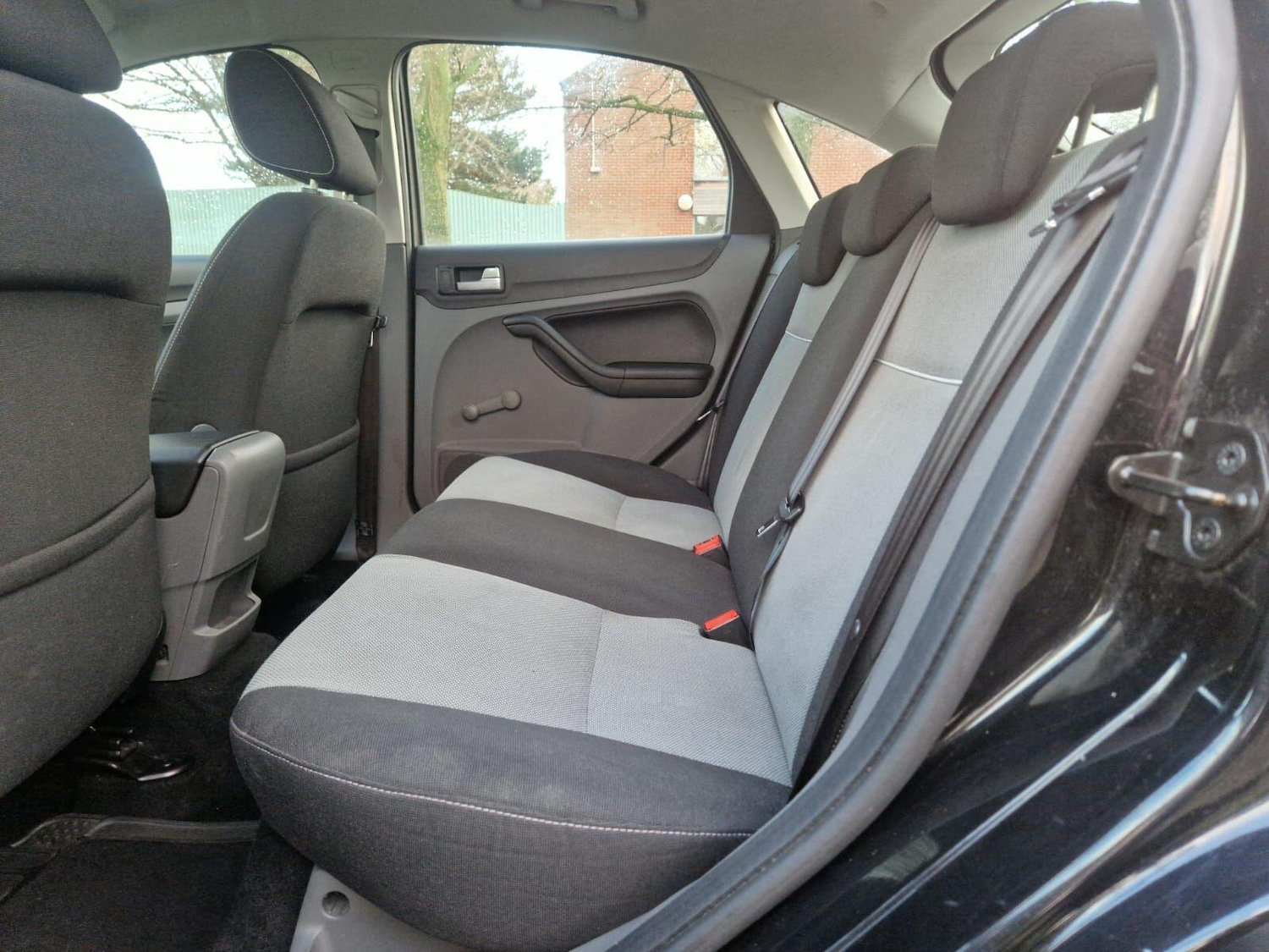 Used Ford Focus 2010 for sale - 77253675: Photo 18