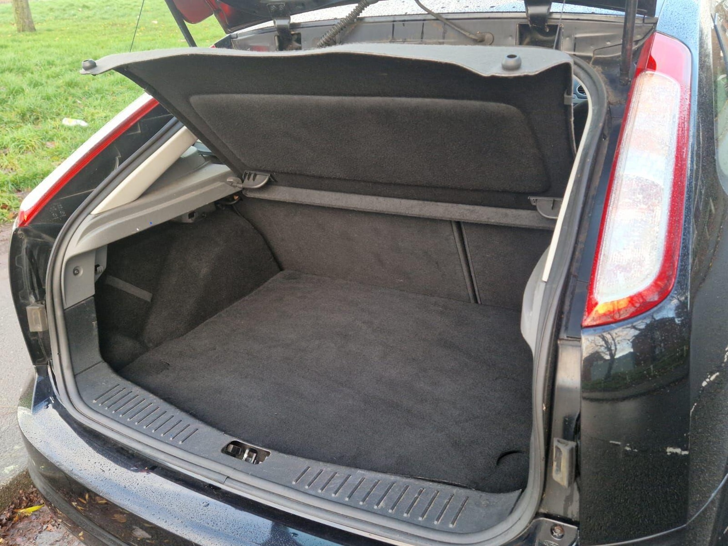 Used Ford Focus 2010 for sale - 77253675: Photo 33