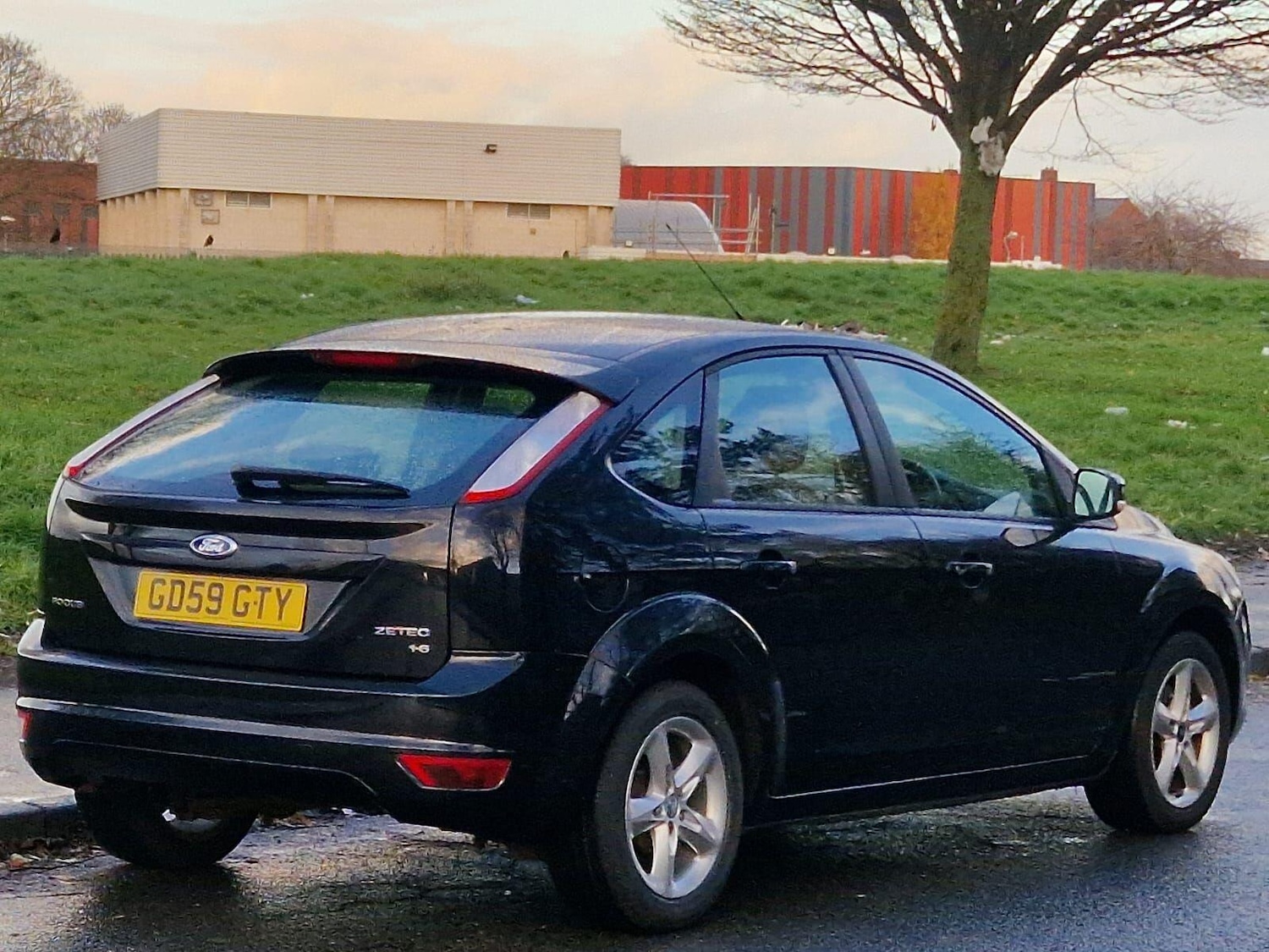 Used Ford Focus 2010 for sale - 77253675: Photo 8