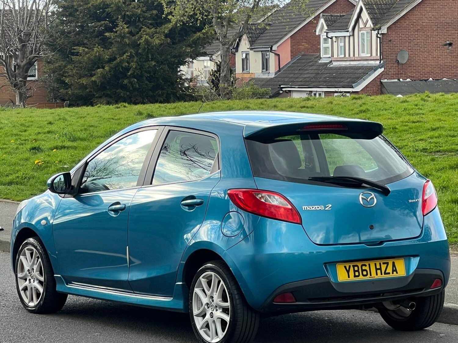 Used Mazda Mazda2 2012 for sale - 78215764: Photo 8