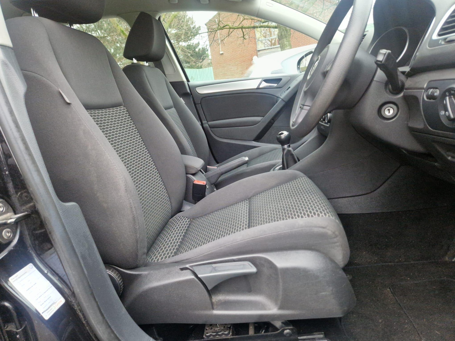 Used Volkswagen Golf 2011 for sale - 77784077: Photo 13