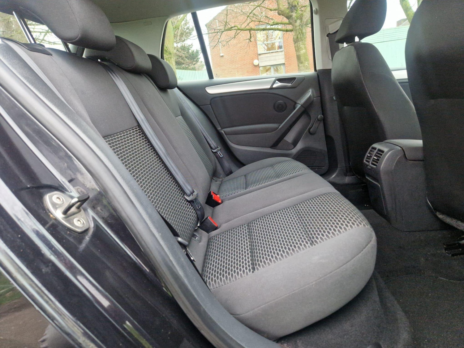 Used Volkswagen Golf 2011 for sale - 77784077: Photo 16