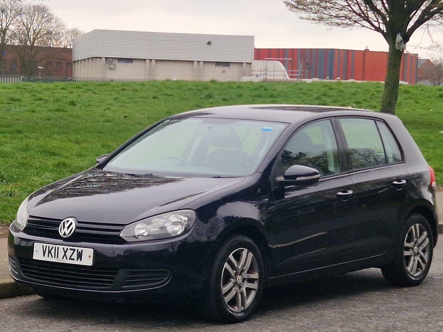 Used Volkswagen Golf 2011 for sale - 77784077: Photo 2