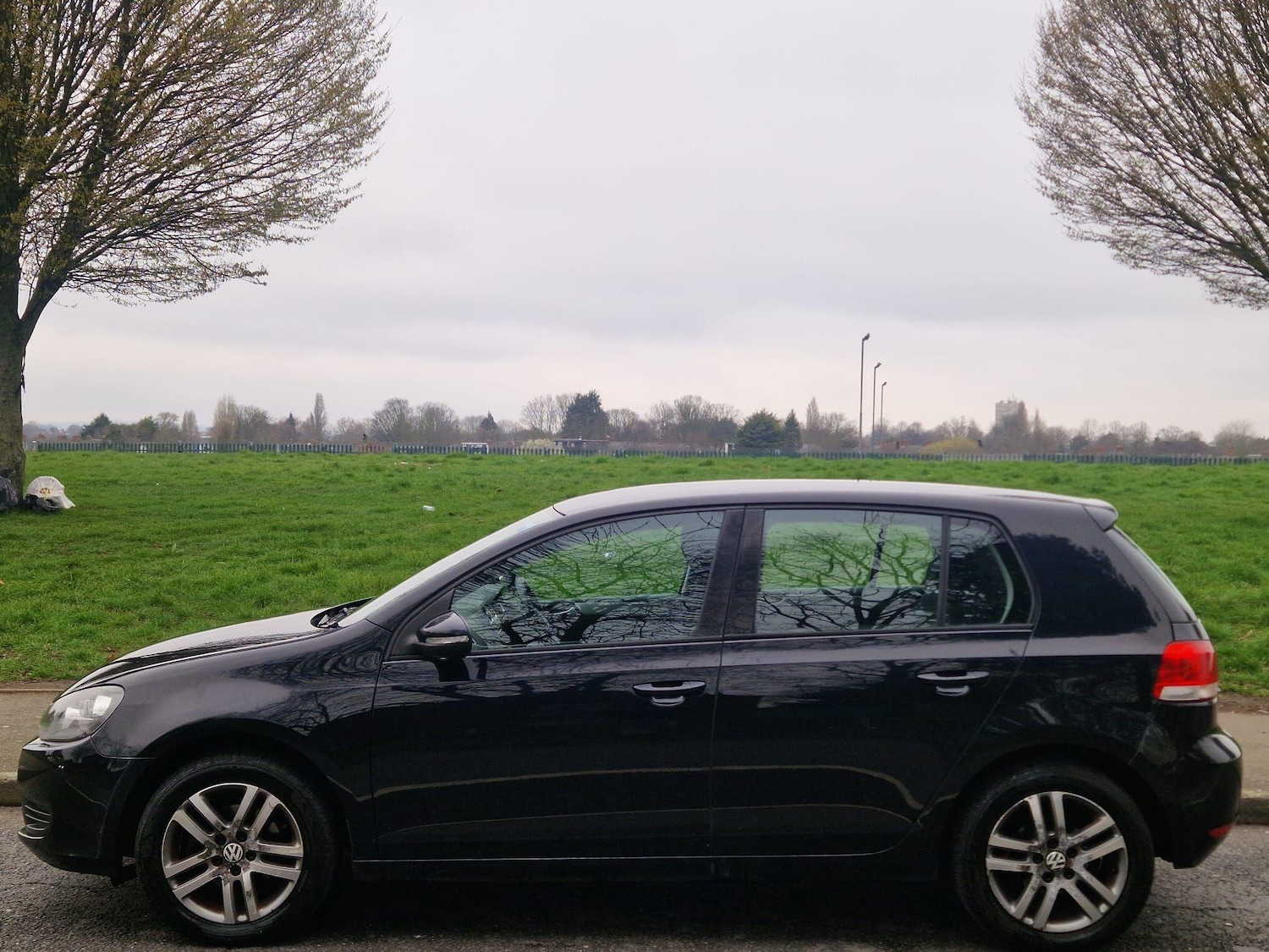 Used Volkswagen Golf 2011 for sale - 77784077: Photo 4