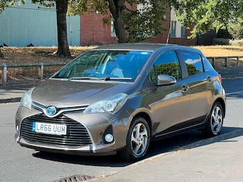 Used Toyota Yaris 2016 for sale - 79388600: Photo