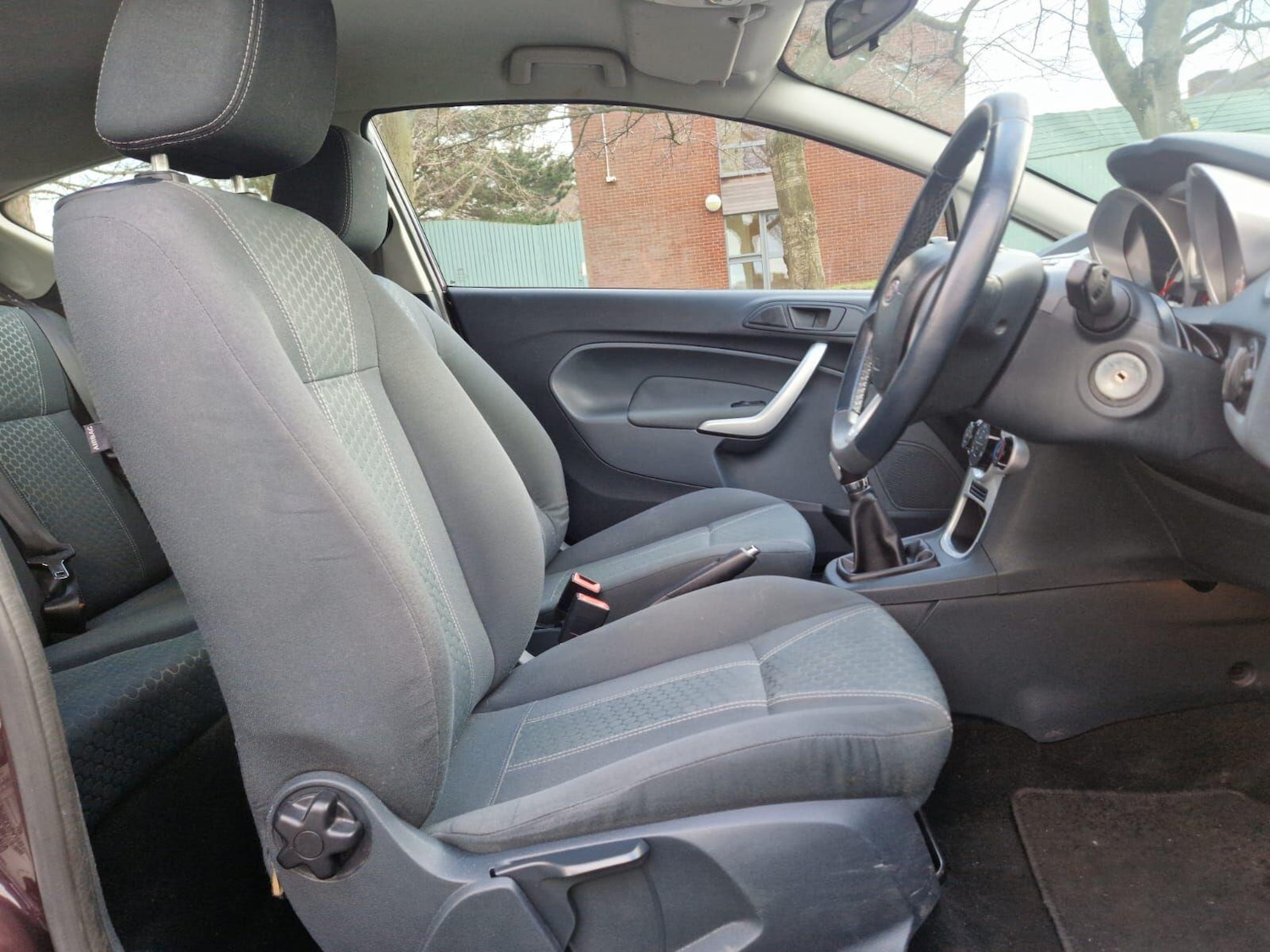 Used Ford Fiesta 2010 for sale - 77238339: Photo 12