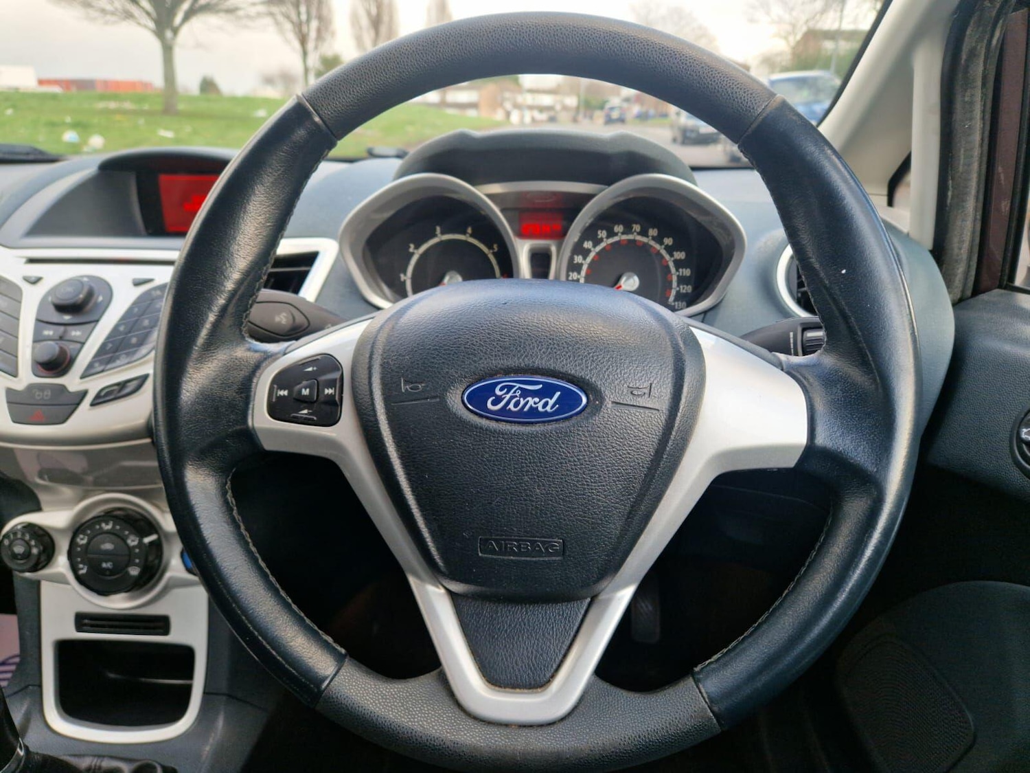 Used Ford Fiesta 2010 for sale - 77238339: Photo 16