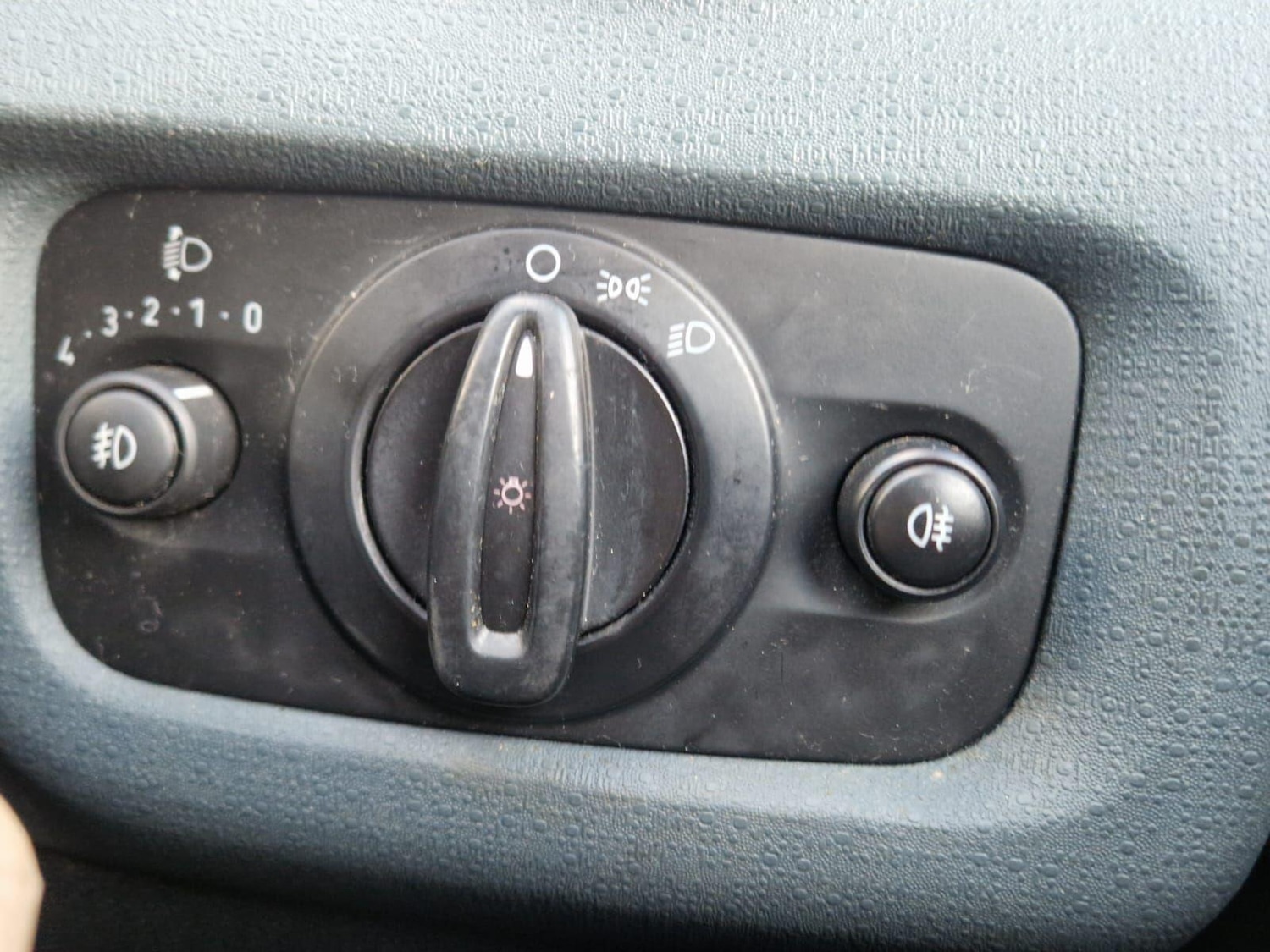 Used Ford Fiesta 2010 for sale - 77238339: Photo 27