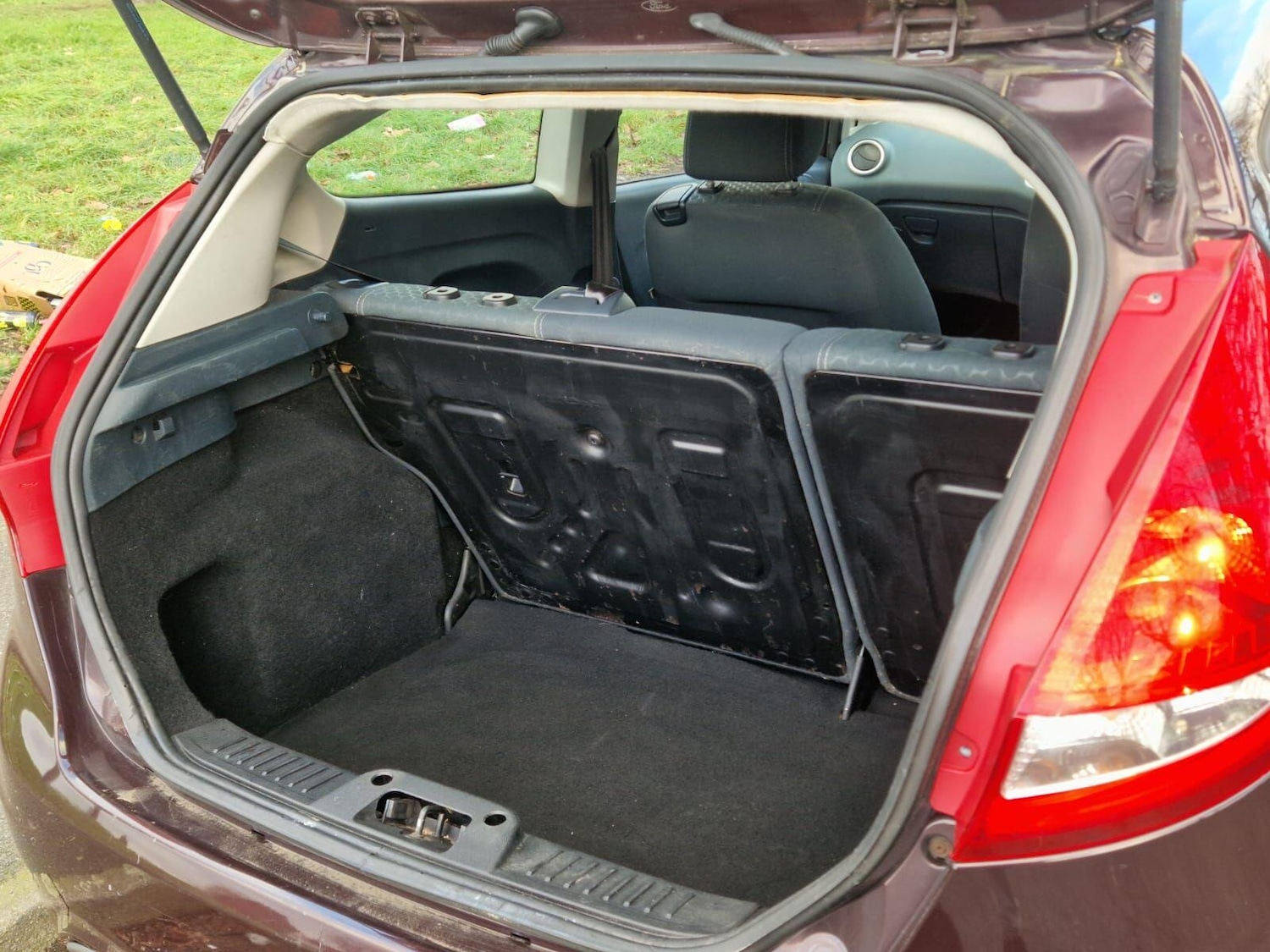 Used Ford Fiesta 2010 for sale - 77238339: Photo 31