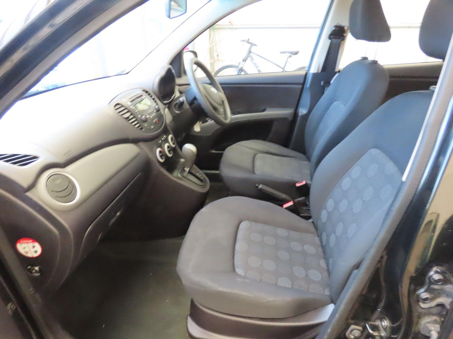 Used Hyundai i10 2008 for sale - 77425339: Photo 5