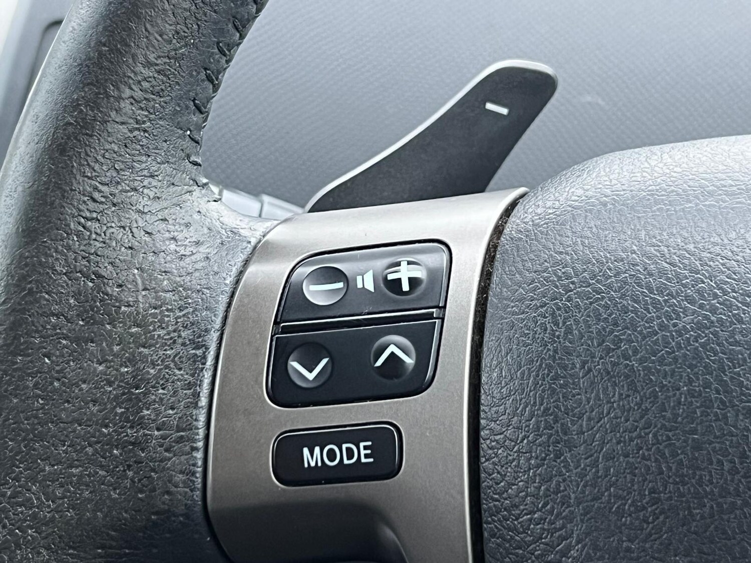 Used Toyota Yaris 2010 for sale - 77202874: Photo 28