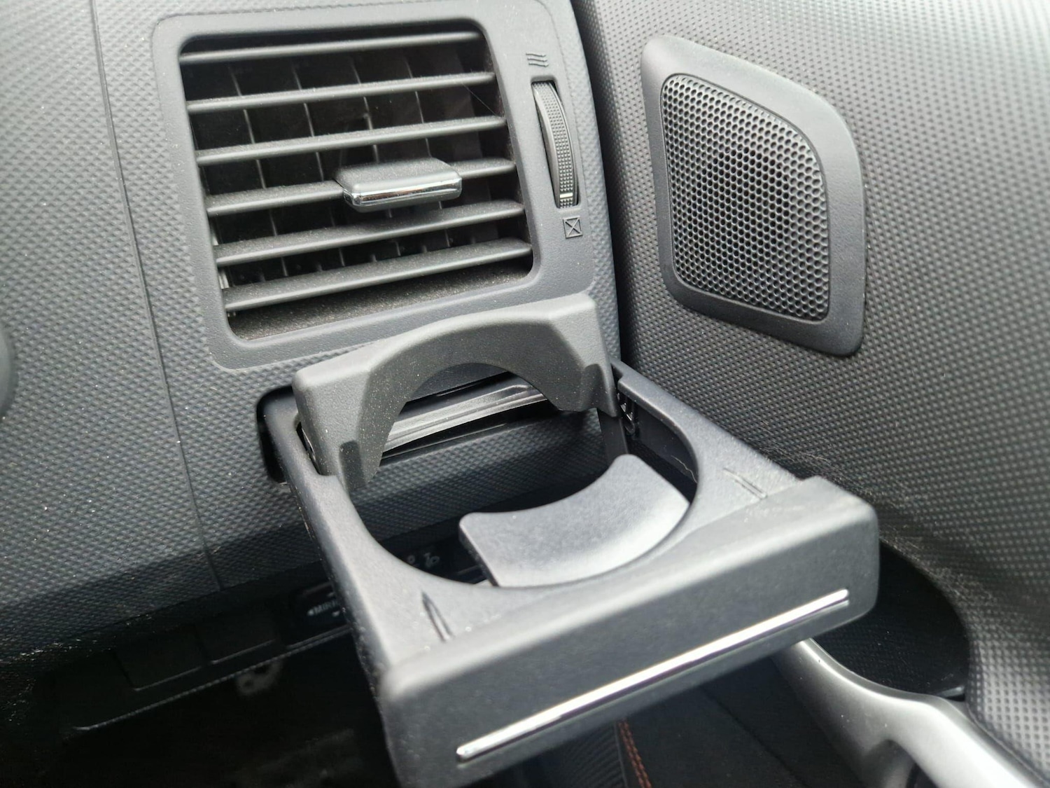 Used Toyota Auris 2010 for sale - 77291683: Photo 29