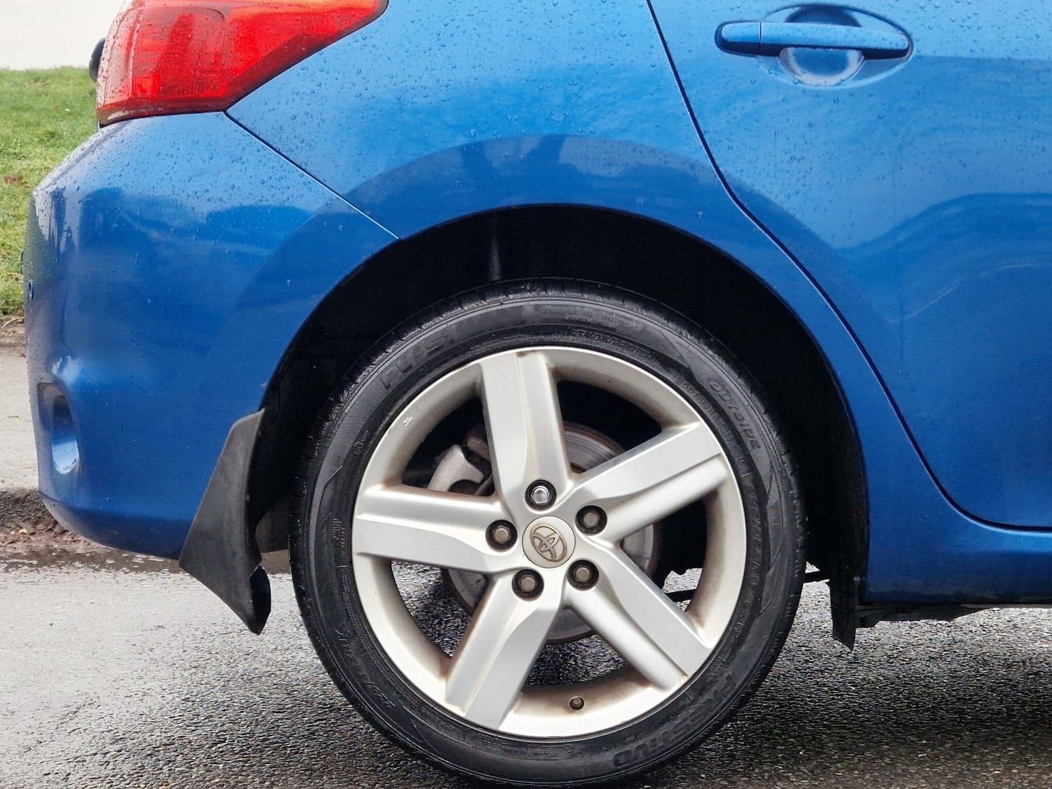 Used Toyota Auris 2010 for sale - 77291683: Photo 33